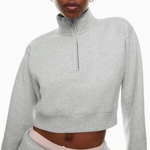 Aritzia TNA Sweatfleece Cozy Fleece Perfect Fit 1/4 Zip Sweatshirt
